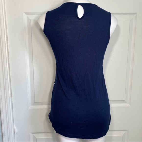 ISSI Top - Picture 4 of 8